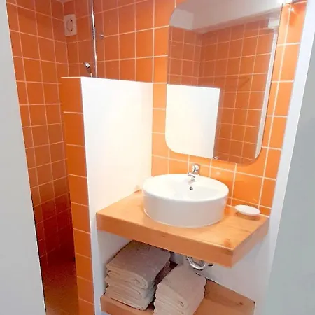 Small - Flaminga's Place *