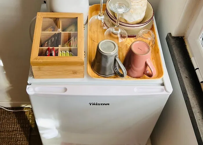 Small - Flaminga's Place